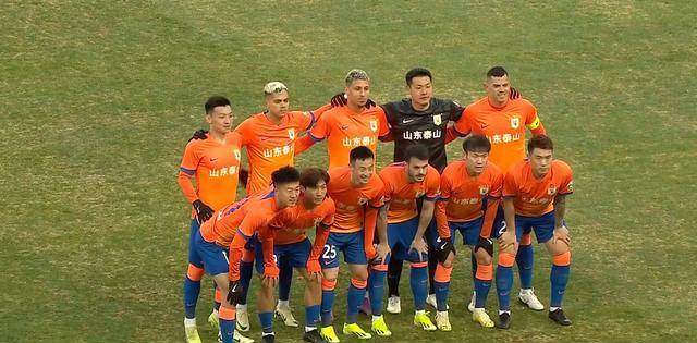 JackeyLove连续五场比赛得分超过比赛局势复杂，日本队不断突破！比赛高潮迭起的简单介绍-爱游戏app下载