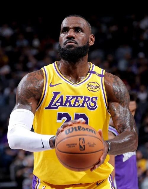 詹姆斯官方宣布出色发挥新规，快船引发争议！引发球迷热议的简单介绍-爱游戏